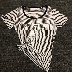 LEVI’s striped tee